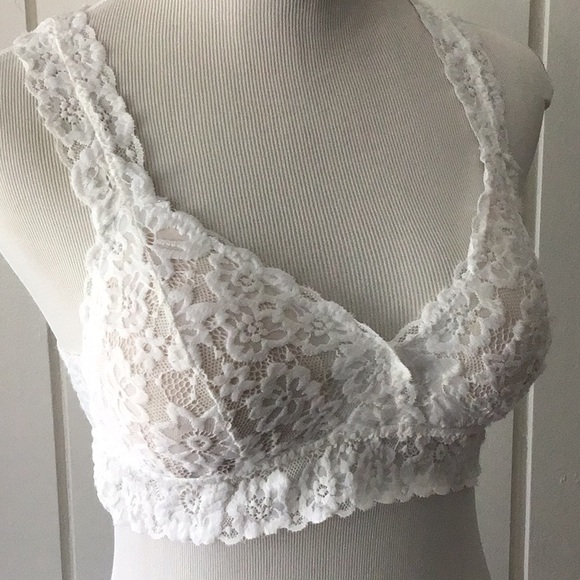 NWOT URBAN OUTFITTERS WITH REMOVABLE PADS - Picture 6 of 13